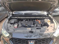 Toyota Crown Venza 2.5L HEV AWD Premier - ფოტო 16