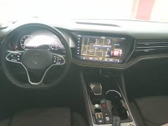 Volkswagen Touareg 2021 2.0TSI Ruishang Edition - ფოტო 10