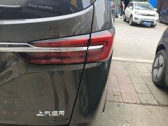 Buick GL8 Land Business Class 652T Luxury - ფოტო 8