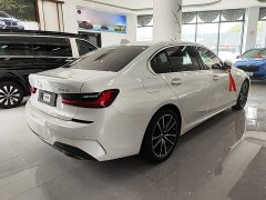 BMW 3 Series 325Li M Sport Package - ფოტო 7
