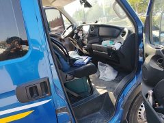 Iveco Eurocargo 3.0T Automatic Chaorui Short-wheelbase High-roof Side-sliding Door F1C - ფოტო 20