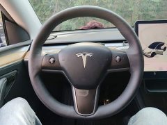 Tesla Model Y Long Range All-Wheel Drive - ფოტო 11