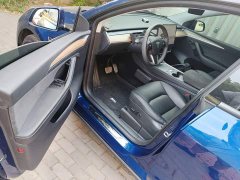 Tesla Model Y Long Range All-Wheel Drive - ფოტო 16