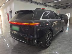 XPeng G9 570 Max - ფოტო 7