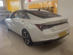 Hyundai Elantra 2022 1.5L CVT Luxury - ფოტო 12