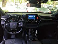 Toyota Crown Venza 2023 2.5L HEV AWD Luxury - ფოტო 10