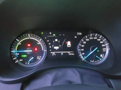 Toyota Crown Venza 2023 2.5L HEV AWD Luxury - ფოტო 12