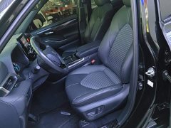 Toyota Crown Venza 2023 2.5L HEV AWD Luxury - ფოტო 15