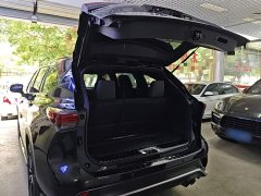 Toyota Crown Venza 2023 2.5L HEV AWD Luxury - ფოტო 19