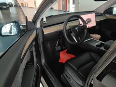 Tesla Model Y Rear-Wheel Drive - ფოტო 16