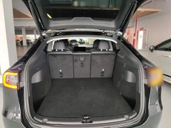 Tesla Model Y Rear-Wheel Drive - ფოტო 19