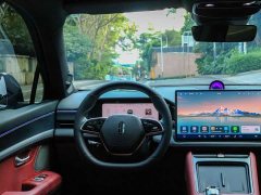 AITO M5 Extended Range Max RS AWD Advanced Intelligent Driving Edition - ფოტო 4