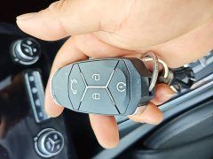 Lynk & Co Geely Lynk & Co 03 1.5T DCT Jìn Champion Edition - ფოტო 9