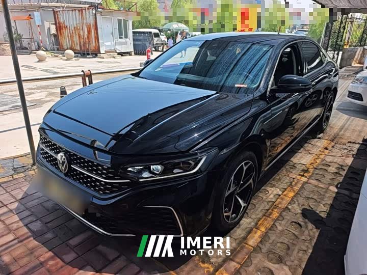 Volkswagen Passat Facelift 330TSI Starry Sky Luxury Edition - ავტომობილი ჩინეთიდან