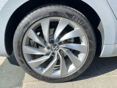 Volkswagen CC 380TSI Eye-Catching Popular Edition - фото 14