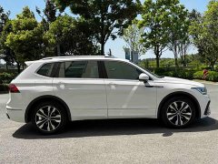 Volkswagen Tiguan L 330TSI Automatic FWD R-Line Comfort Edition - ფოტო 10