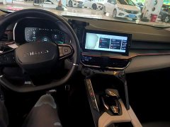 Lynk & Co Geely Lynk & Co 06 1.5T Shero Pink Special Edition - ფოტო 6