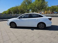 SAIC MG i5 2021 1.5L CVT Platinum Edition - ფოტო 17