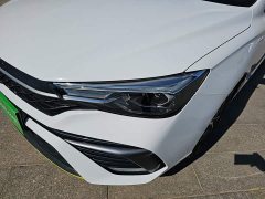SAIC MG i5 2021 1.5L CVT Platinum Edition - ფოტო 4