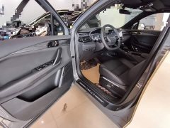 Lynk & Co Geely Lynk & Co 06 Remix 1.5T Sport Pro - ფოტო 16