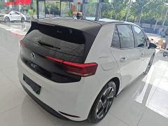Volkswagen ID.3 Outstanding Edition - ფოტო 7