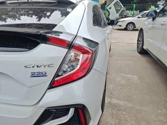 Honda Civic 2021 Hatchback 220 Turbo CVT Sharp Control - ფოტო 8