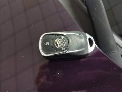 Buick GL6 323T Hybrid Connected Luxury - ფოტო 17