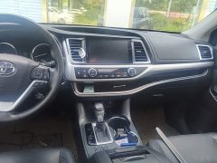 Toyota Highlander 2.0T AWD Luxury 7-Seater - ფოტო 13
