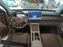 Wuling Bingguo S 325km Deluxe Edition - ფოტო 10