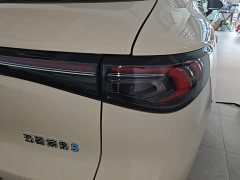 Wuling Bingguo S 325km Deluxe Edition - ფოტო 8