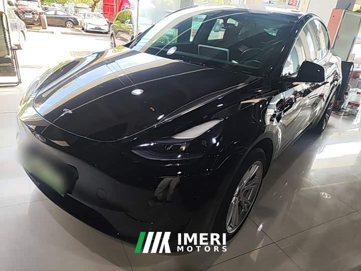 Tesla Model Y Facelift Rear-Wheel Drive