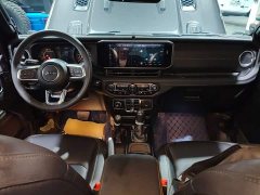 Jeep Wrangler 2.0T Sahara Four-Door - photo 10