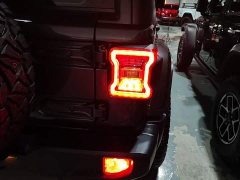 Jeep Wrangler 2.0T Sahara Four-Door - photo 8