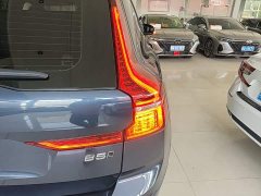 Volvo XC60 B5 AWD Smart Luxury Edition - ფოტო 8