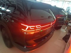 Volkswagen Teramont 380TSI AWD Luxury - ფოტო 4