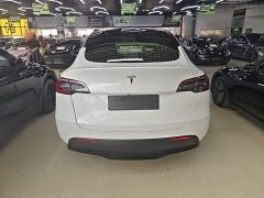 Tesla Model Y Long Range All-Wheel Drive - ფოტო 6