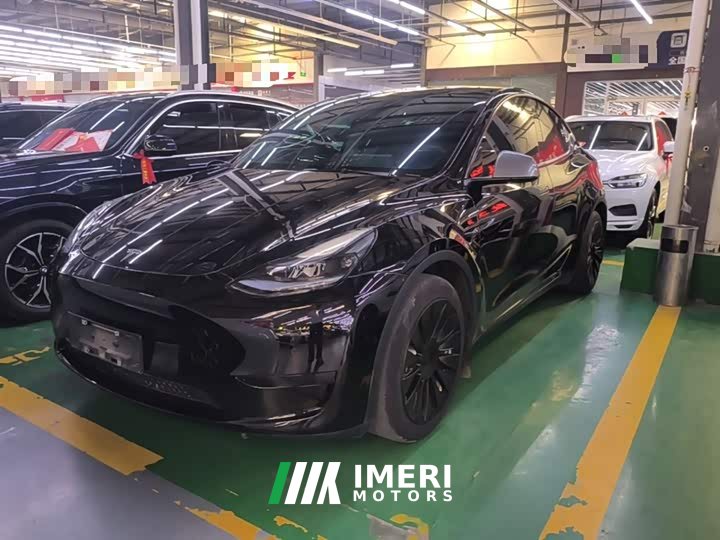 Tesla Model Y Facelift Rear-Wheel Drive