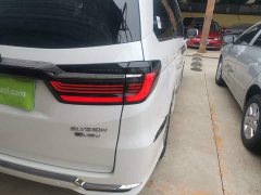 Honda Odyssey 2022 2.0L e:HEV Luxury - ფოტო 8