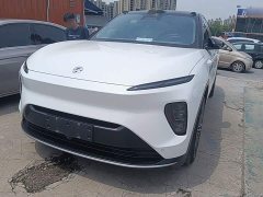 NIO ES8 75kWh Executive - ფოტო 1