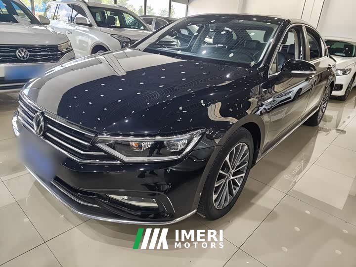 Volkswagen Magotan 330TSI DSG Luxury