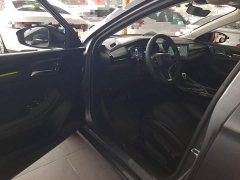 SAIC MG i5 1.5L CVT Diamond Edition - ფოტო 12