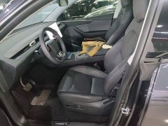 Tesla Model Y Rear-Wheel Drive - ფოტო 15