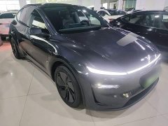 Tesla Model Y Rear-Wheel Drive - ფოტო 4