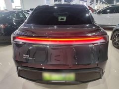 Tesla Model Y Rear-Wheel Drive - ფოტო 6