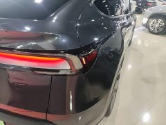Tesla Model Y Rear-Wheel Drive - ფოტო 8