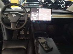 Tesla Model Y Rear-Wheel Drive - ფოტო 10