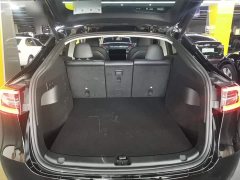 Tesla Model Y Rear-Wheel Drive - ფოტო 19