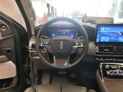 Lincoln Navigator 2024 3.5T Presidential Edition - ფოტო 11