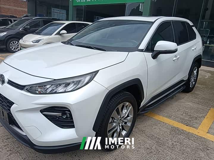Toyota Vland 2.0L CVT FWD Luxury Plus