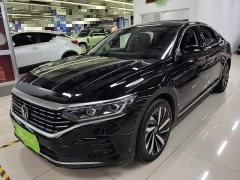 Volkswagen Passat 2022 330TSI Luxury - ფოტო 2
